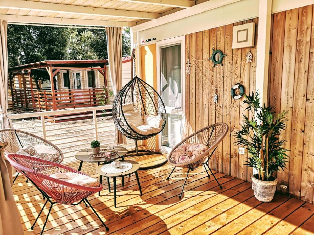 J & R Mobile Homes Biograd Na Moru Buitenkant foto