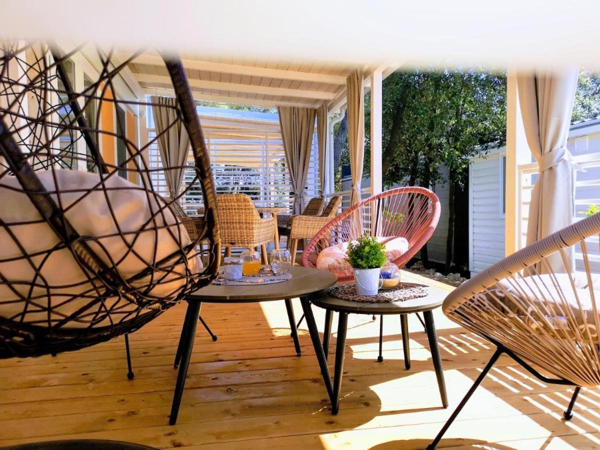 J & R Mobile Homes Biograd Na Moru Buitenkant foto