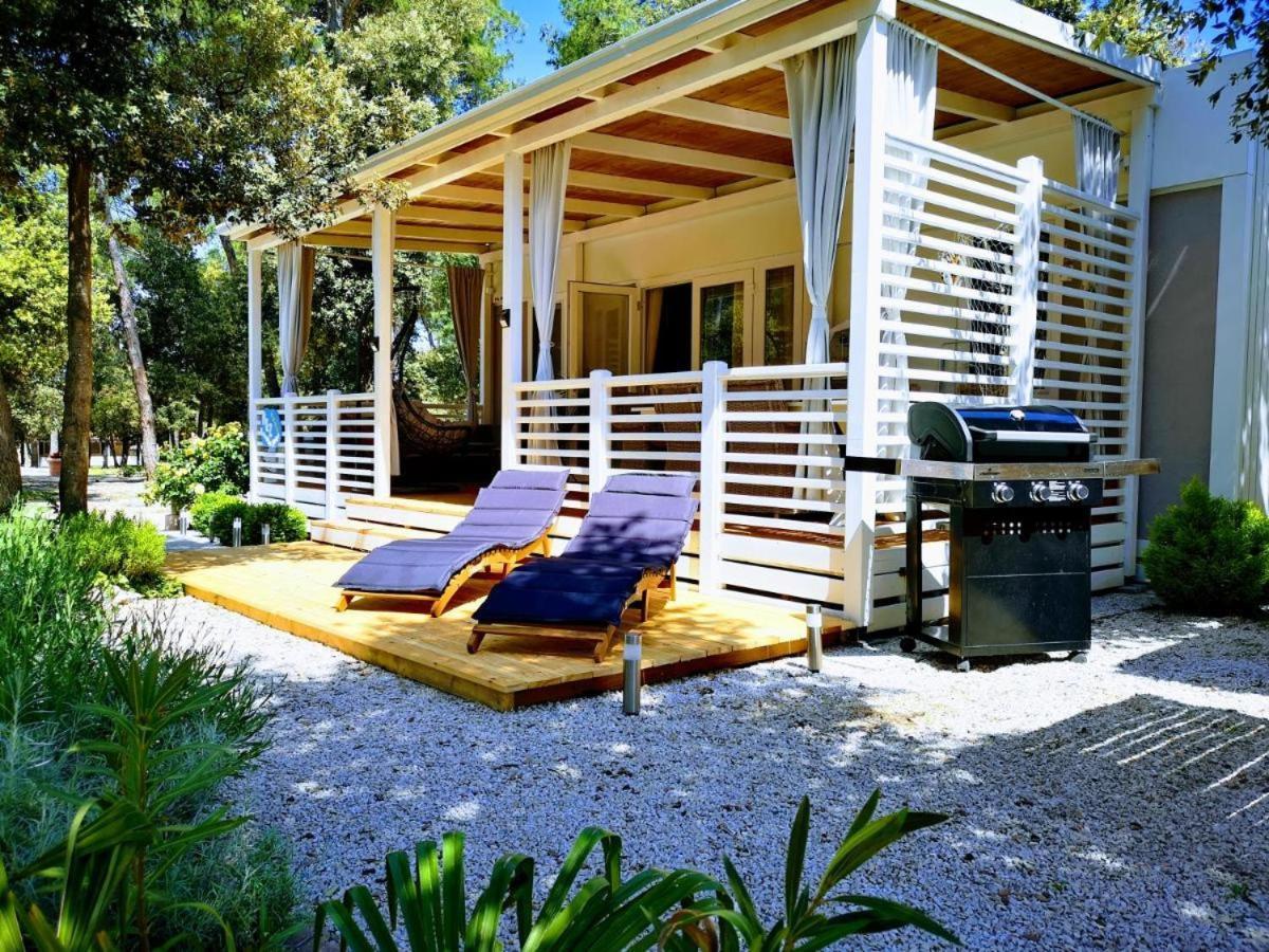 J & R Mobile Homes Biograd Na Moru Buitenkant foto